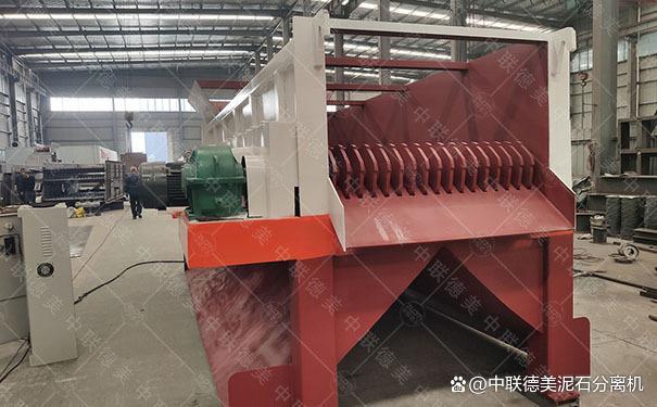 时产300吨泥石分离机(图1) 时产300吨泥石分离机(图1)