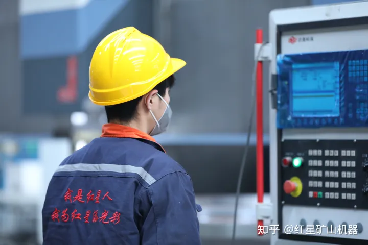 全球最大机制砂生产线成功封顶!湖北省砂石资源迎来利好消息(图8) 全球最大机制砂生产线成功封顶!湖北省砂石资源迎来利好消息(图8)