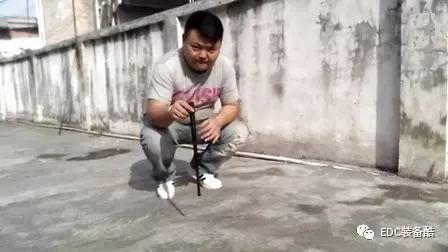 纠结到底是买阻力甩棍还是机械甩棍？(图3)
