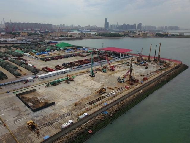 胶州湾第二隧道工程青岛端主线工程进入土建施工建设阶段(图1)