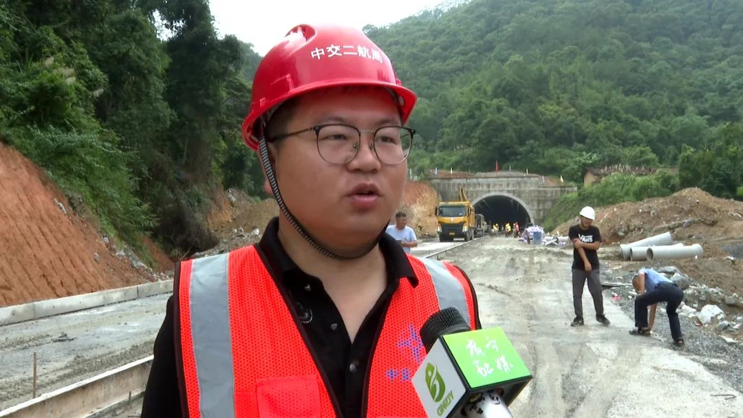 广宁水声岭隧道工程进入最后一道施工工序(图6) 广宁水声岭隧道工程进入最后一道施工工序(图6)