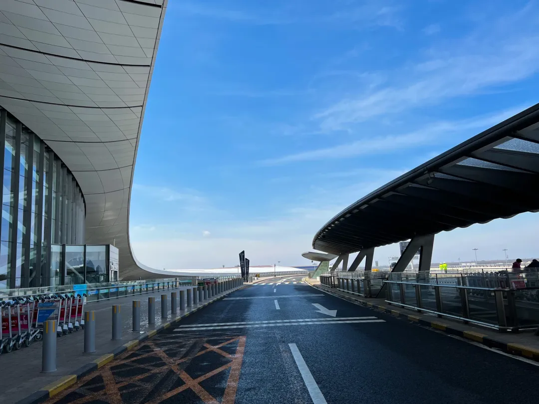 北京机场停车场收费多少钱一天，大兴机场附近便宜的停车场(图2)
