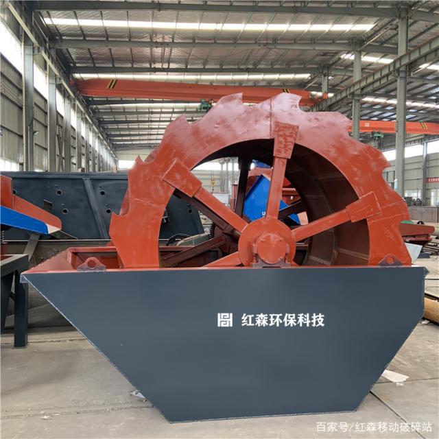 轮式洗砂机是砂石生产线中的“宠儿”(图1) 轮式洗砂机是砂石生产线中的“宠儿”(图1)