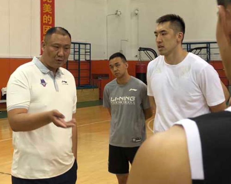 李月汝难破2分魔咒,郭昊文参加独行侠试训,王晗清洗山东男篮(图6)