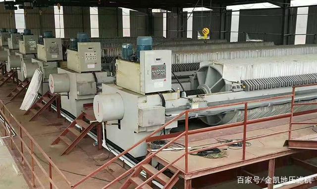 泥浆脱水处理设备用哪种?洗沙场泥浆如何处理?(图1) 泥浆脱水处理设备用哪种?洗沙场泥浆如何处理?(图1)