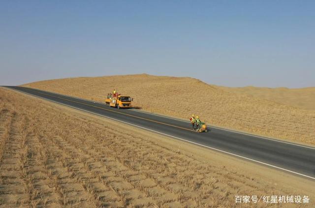世界最长沙漠公路！新疆尉且沙漠公路即将建成通车，砂石企业必看(图3)
