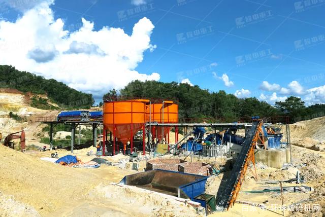 隆中重工越南石英砂洗砂干排及尾水处理生产线投产(图1) 隆中重工越南石英砂洗砂干排及尾水处理生产线投产(图1)