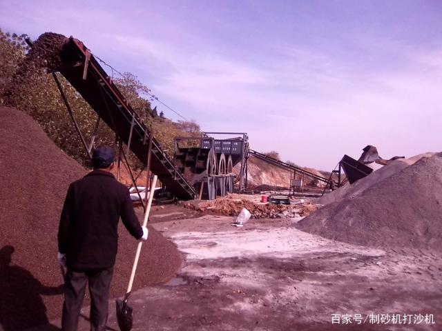 水洗沙子设备怎样选择(图1) 水洗沙子设备怎样选择(图1)