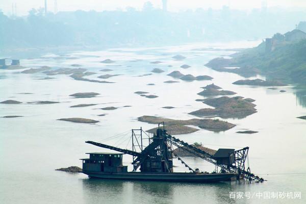 洗沙场如何减少污染?两种方案来解决!附带水洗砂设备详细介绍(图1) 洗沙场如何减少污染?两种方案来解决!附带水洗砂设备详细介绍(图1)