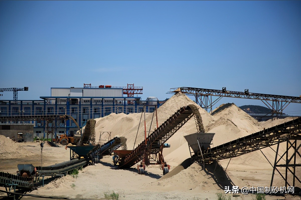 花岗岩可以打成沙子吗?需要哪些机器?工艺流程是什么?(图1) 花岗岩可以打成沙子吗?需要哪些机器?工艺流程是什么?(图1)