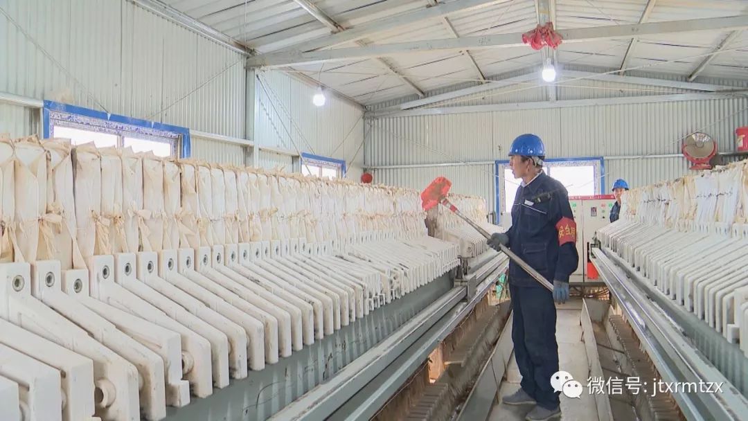 甘肃盛浩诚砂石场:环保高效规范化生产推动企业绿色发展(图5) 甘肃盛浩诚砂石场:环保高效规范化生产推动企业绿色发展(图5)