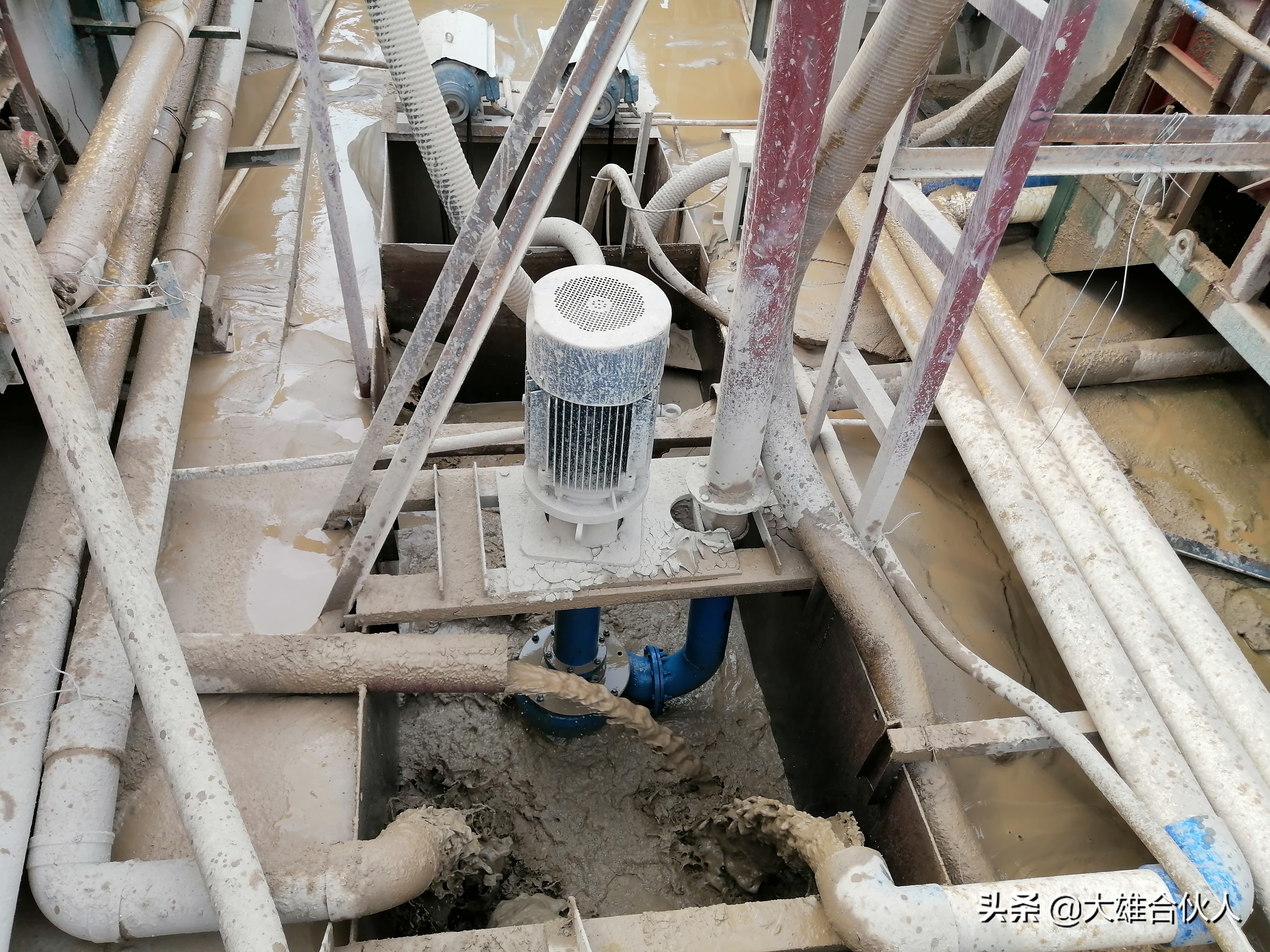 湖北洗砂场配套污水处理设备带式压滤机(图9) 湖北洗砂场配套污水处理设备带式压滤机(图9)