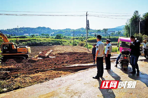 长沙县查获首例非法采砂入刑案(图1) 长沙县查获首例非法采砂入刑案(图1)