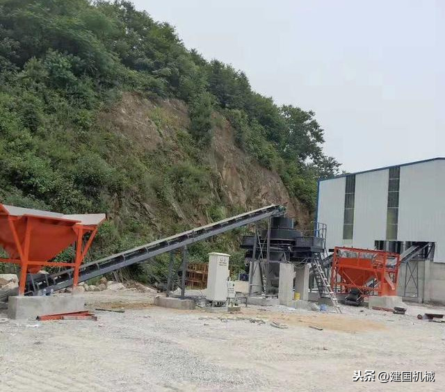 小型制砂机一套多少钱(图1) 小型制砂机一套多少钱(图1)