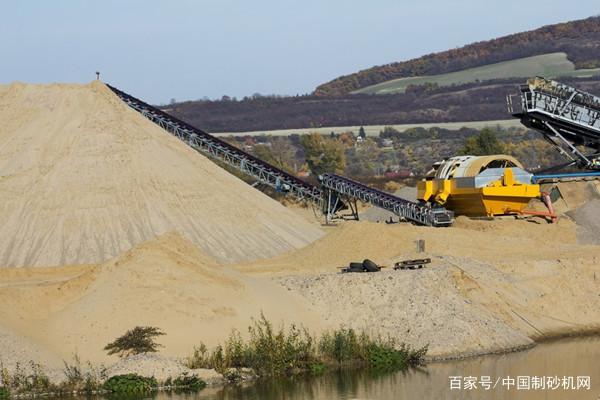 高效环保的水洗砂生产线包含哪些设备?报价多少钱?(图1) 高效环保的水洗砂生产线包含哪些设备?报价多少钱?(图1)