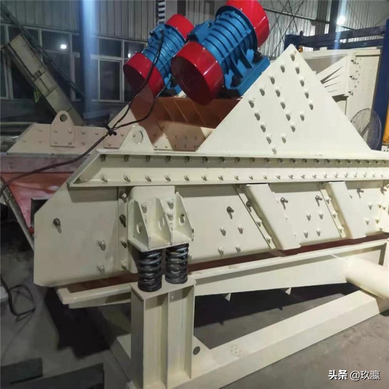 精煤脱水筛尾煤回收机直线筛(图4) 精煤脱水筛尾煤回收机直线筛(图4)