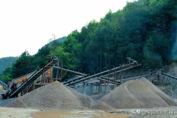 砂石不干净,达不到用砂标准怎么办?使用这2个设备,轻松解决(图1) 砂石不干净,达不到用砂标准怎么办?使用这2个设备,轻松解决(图1)