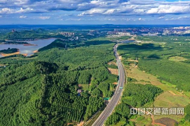 理想高速幸福黎乡——写在海南省儋白高速公路通车之际(图11) 理想高速幸福黎乡——写在海南省儋白高速公路通车之际(图11)