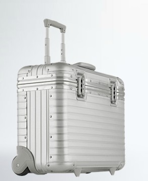 Rimowa的14个产品系列有哪些特点?如果要购买应该如何选择?(图10) Rimowa的14个产品系列有哪些特点?如果要购买应该如何选择?(图10)