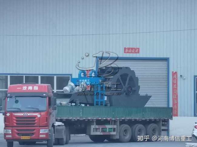 洗砂脱水一体机兼具水洗砂和脱水功能,洗出的沙子更干净(图2) 洗砂脱水一体机兼具水洗砂和脱水功能,洗出的沙子更干净(图2)