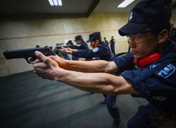 05式警用转轮手枪威力世界最低装弹还少(图11) 05式警用转轮手枪威力世界最低装弹还少(图11)