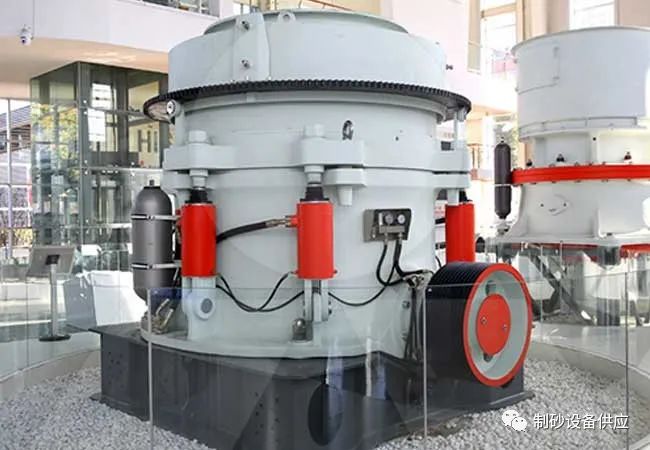 鹅卵石制沙洗沙生产线设备有哪些？制沙洗沙生产线工作流程(图2)