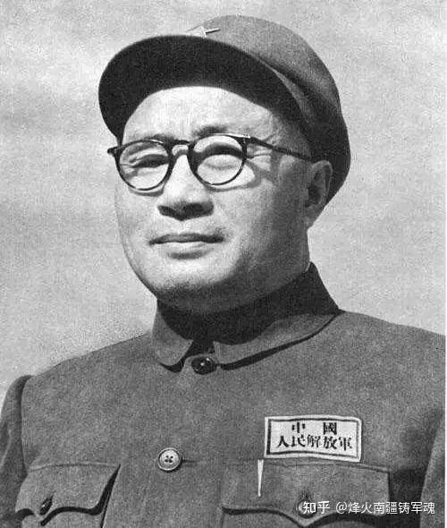 刘伯承指挥,七天从潍坊打到青岛,苏军大冬天不盖被子,撤离大连时,留下了所有火炮(图2) 刘伯承指挥,七天从潍坊打到青岛,苏军大冬天不盖被子,撤离大连时,留下了所有火炮(图2)