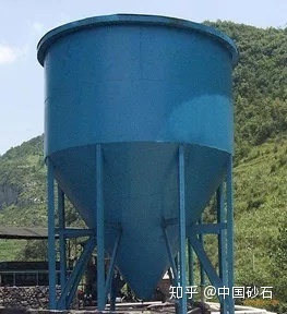 直观动图带你了解离心机、压滤机、脱水筛等11种矿物加工脱水设备(图11) 直观动图带你了解离心机、压滤机、脱水筛等11种矿物加工脱水设备(图11)