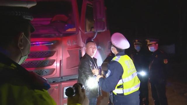 山东省新泰市又打掉3个洗砂场!抓你没商量!(图2) 山东省新泰市又打掉3个洗砂场!抓你没商量!(图2)