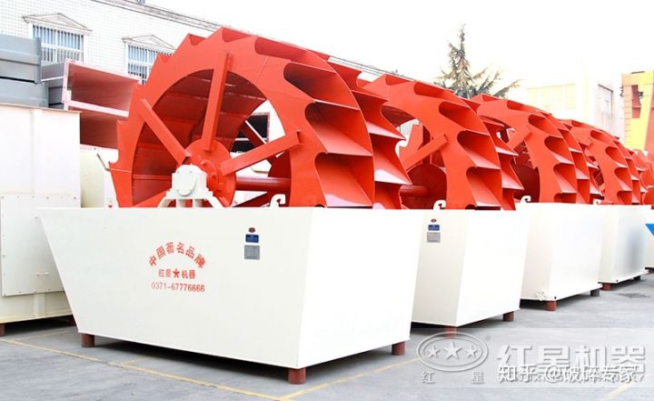 石头打成砂粒大小可以代替沙子吗?石头打成沙子工作现场视频(图4) 石头打成砂粒大小可以代替沙子吗?石头打成沙子工作现场视频(图4)