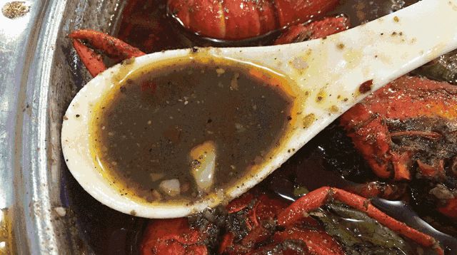 小龙虾价格飞涨,吃货哭着也要吃!(图5) 小龙虾价格飞涨,吃货哭着也要吃!(图5)