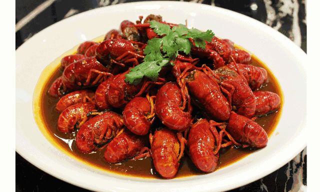 小龙虾价格飞涨,吃货哭着也要吃!(图11) 小龙虾价格飞涨,吃货哭着也要吃!(图11)