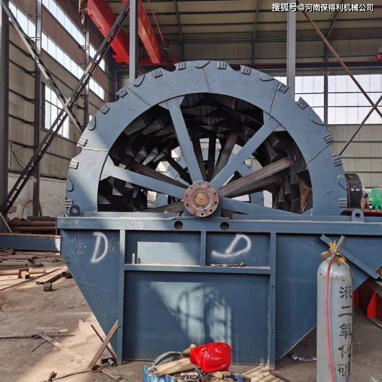 全自动水轮式清洗机做大做强满足矿业大型化发展需要(图1)