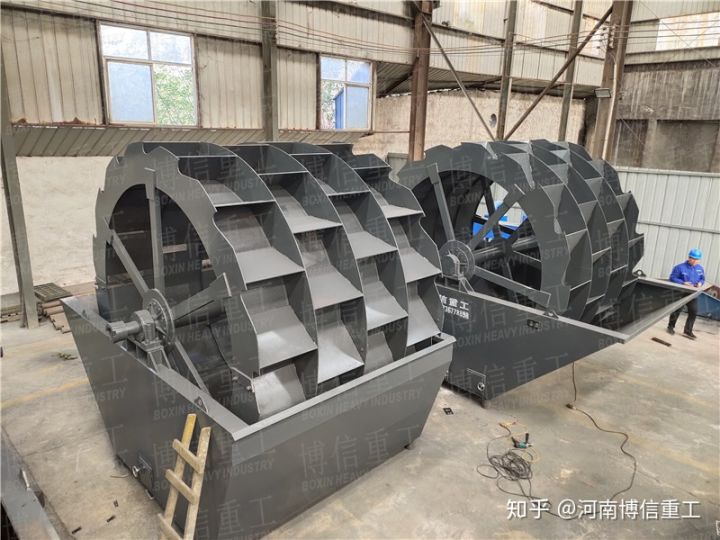 大型四槽轮斗洗沙机的安装调试操作注意事项(图1) 大型四槽轮斗洗沙机的安装调试操作注意事项(图1)