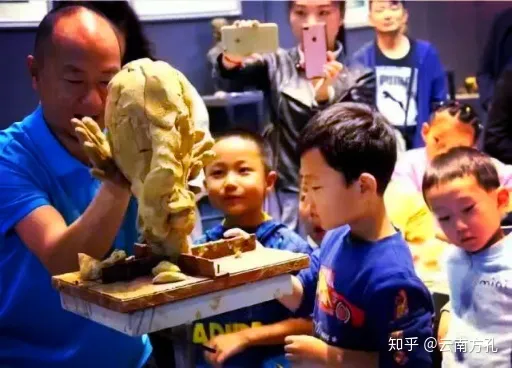 中国昆明艺术中心暨曹雄艺术馆落成开馆(图6) 中国昆明艺术中心暨曹雄艺术馆落成开馆(图6)