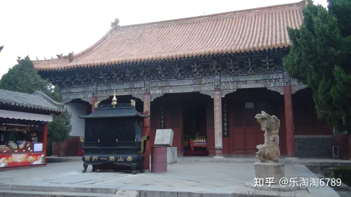 泰安:它是帝王封禅祭祀典礼之地,神秘威严,竟曾住着神仙一家!(图6) 泰安:它是帝王封禅祭祀典礼之地,神秘威严,竟曾住着神仙一家!(图6)