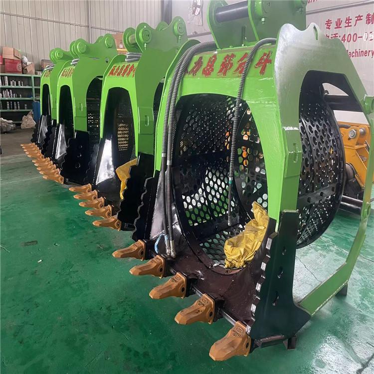 液压筛分斗清洗鹅卵石筛沙石设备安装说明(图4) 液压筛分斗清洗鹅卵石筛沙石设备安装说明(图4)