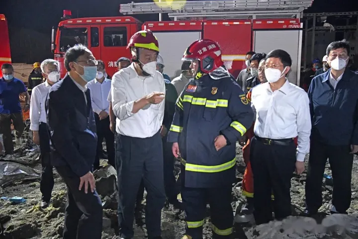 兰州新区一企业车间发生爆炸事故8人受伤6人失联(图3)