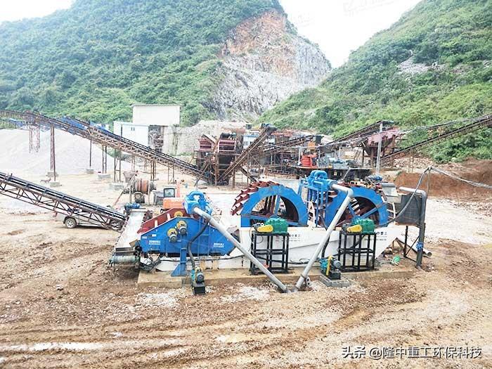 沙子含泥量大有哪些影响?用哪种洗沙机清洗?(图1) 沙子含泥量大有哪些影响?用哪种洗沙机清洗?(图1)