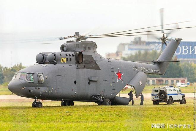苏联米-26重型运输直升机，飞行一小时消耗燃油高达13万人民币(图5)