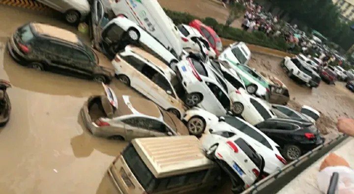 暴雨“漫灌”后,被淹车辆如何处理?全部涌入二手市场?(图2) 暴雨“漫灌”后,被淹车辆如何处理?全部涌入二手市场?(图2)
