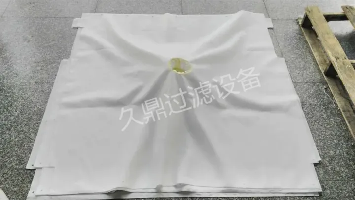 全自动压滤机(图2) 全自动压滤机(图2)