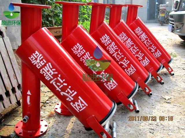 砂石叠片过滤器组合(图6) 砂石叠片过滤器组合(图6)