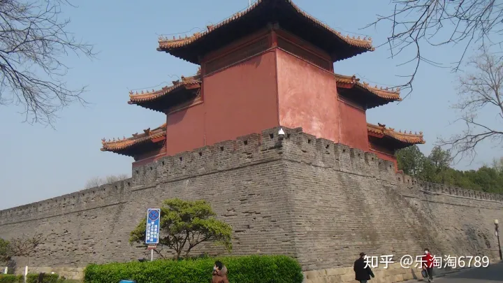 泰安:它是“皇城根里第一条街”,是泰安最繁华老街之一,如今还残存些许影子,现却几无人知!(图3) 泰安:它是“皇城根里第一条街”,是泰安最繁华老街之一,如今还残存些许影子,现却几无人知!(图3)