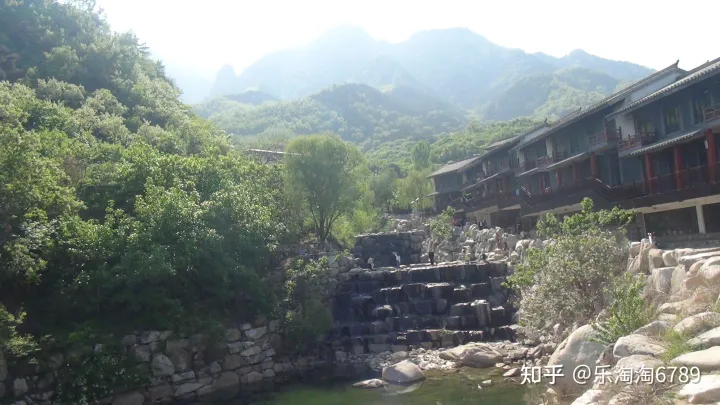 泰安:泰山东大门有一处景点,溪水淙淙,山水如诗如画,五一假期观光好去处,却暗藏阴阳变化之数!(图2) 泰安:泰山东大门有一处景点,溪水淙淙,山水如诗如画,五一假期观光好去处,却暗藏阴阳变化之数!(图2)