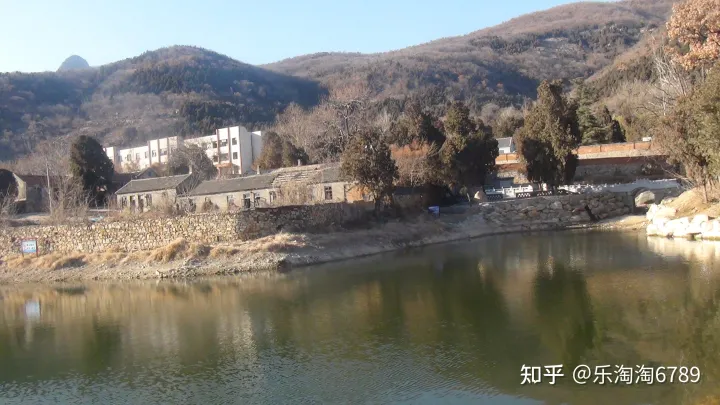 泰安一条街道,首有著名景点,尾有繁华夜市,低调却有顶尖美食,内有一建筑承载了几代人的记忆!(图1) 泰安一条街道,首有著名景点,尾有繁华夜市,低调却有顶尖美食,内有一建筑承载了几代人的记忆!(图1)
