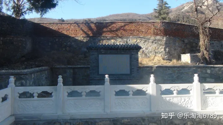 泰安一条街道,首有著名景点,尾有繁华夜市,低调却有顶尖美食,内有一建筑承载了几代人的记忆!(图2) 泰安一条街道,首有著名景点,尾有繁华夜市,低调却有顶尖美食,内有一建筑承载了几代人的记忆!(图2)