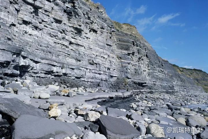 石灰石生产机制砂,选哪款设备最佳?(图1) 石灰石生产机制砂,选哪款设备最佳?(图1)