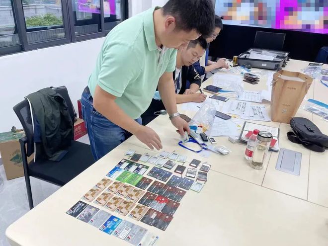惊人案件！用游戏点卡非法换汇，6年换了250亿元(图2)