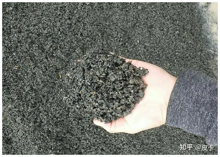制砂机出料含粉量过大是什么原因?怎么解决?(图1) 制砂机出料含粉量过大是什么原因?怎么解决?(图1)